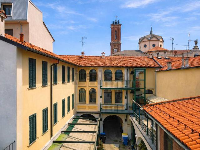 Costruzione in vendita di m² in Piazza Martiri della Libertà