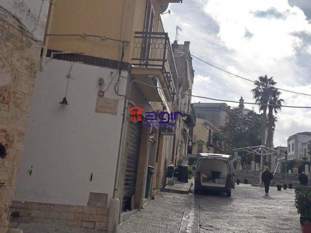 Costruzione in vendita di m² in Piazza Mercato
