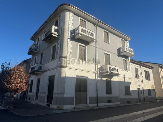 Costruzione in vendita di m² in Piazza Mercato