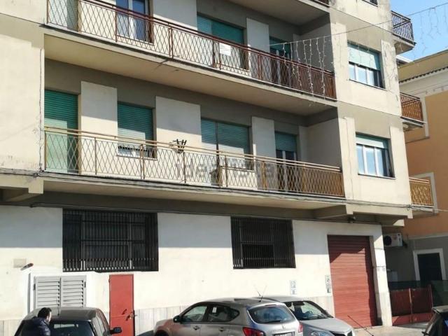 Costruzione in vendita di m² in Piazza Alessandro Kambo