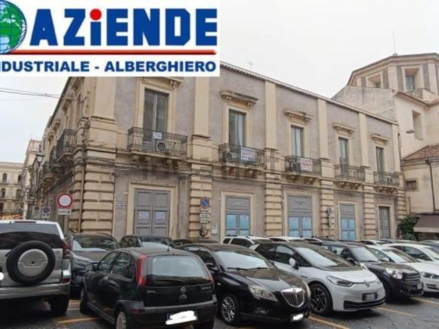 Costruzione in vendita di m² in Piazza San Nicolella, 2