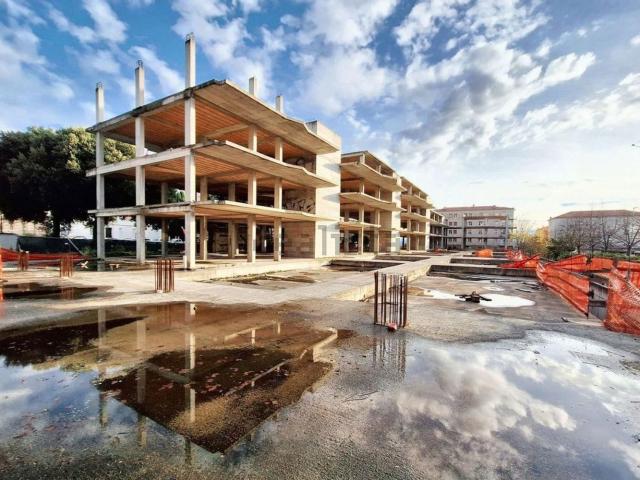 Costruzione in vendita di m² in Piazza Ugo Pizzarello