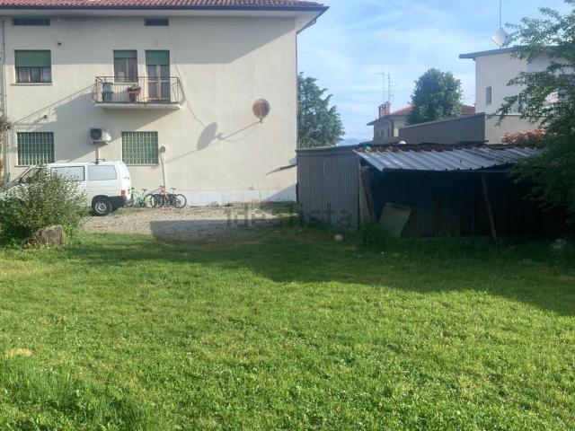 Costruzione in vendita di m² in Via Martignacco