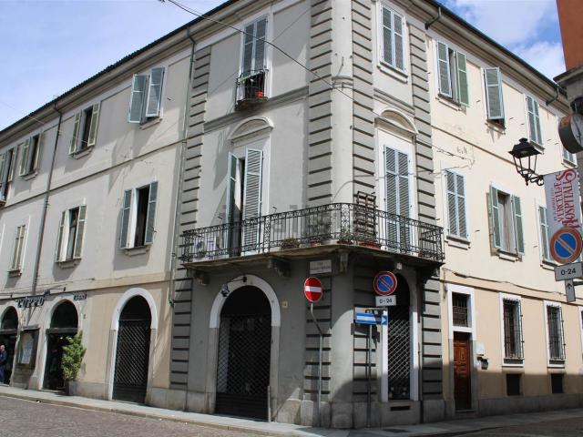 Costruzione in vendita di m² in Via Monte di Pietà, 1