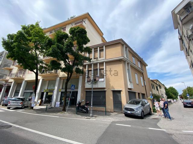 Costruzione in vendita di m² in Via Montello