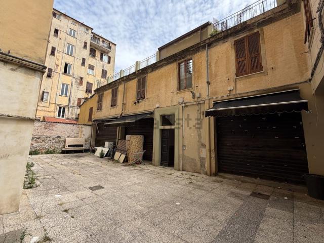 Costruzione in vendita di m² in Via Nino Bixio