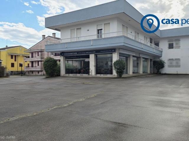 Costruzione in vendita di m² in Via Adige