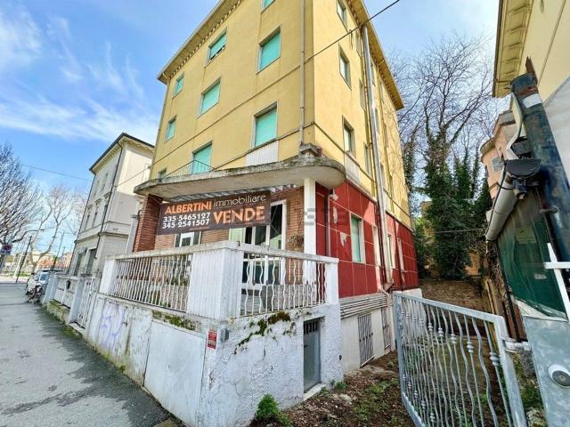 Costruzione in vendita di m² in Via Alessandro Gambalunga, 97