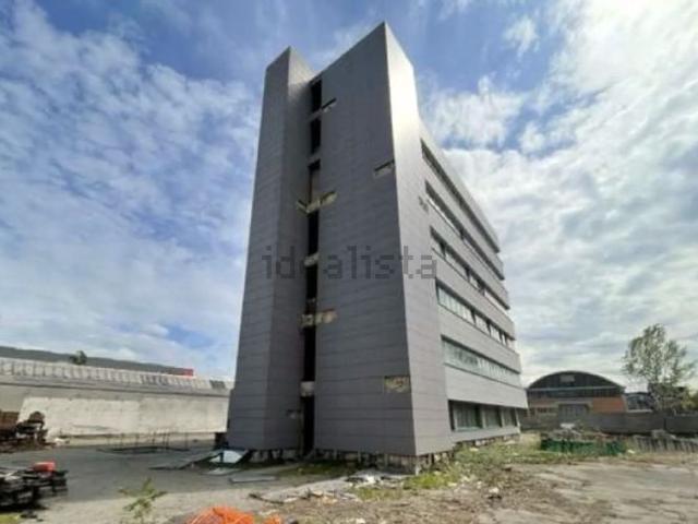 Costruzione in vendita di m² in Via Alfieri Maserati, 7