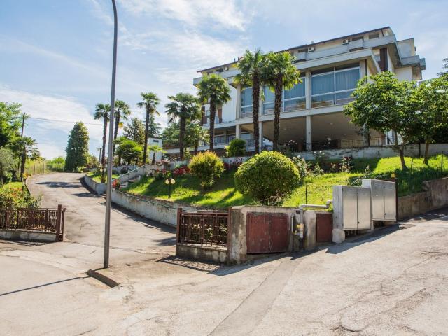 Costruzione in vendita di m² in Via Alfredo Neri, 4