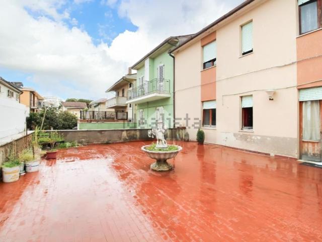 Costruzione in vendita di m² in Via Ancona, 42