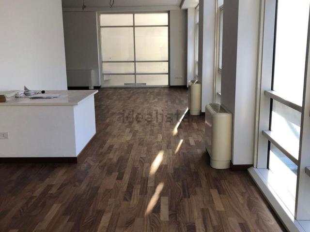 Costruzione in vendita di m² in Via Ancona