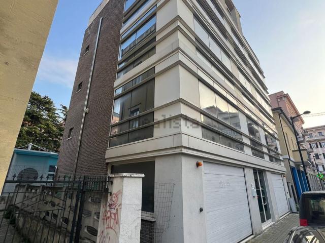 Costruzione in vendita di m² in Via Ancona, 24
