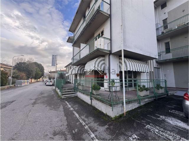 Costruzione in vendita di m² in Via Anconetana