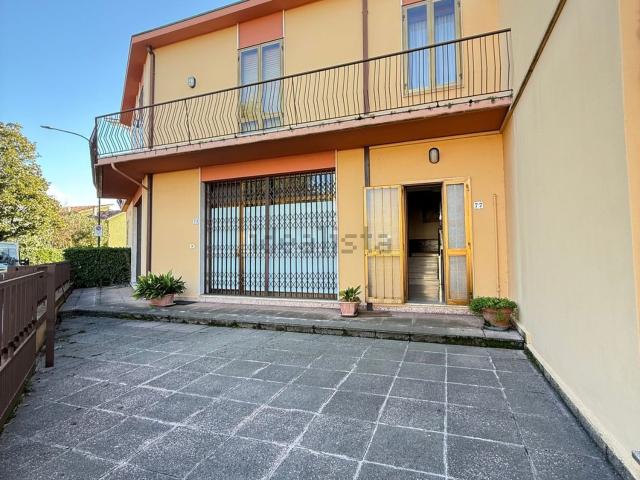 Costruzione in vendita di m² in Via Arrunzio Stella