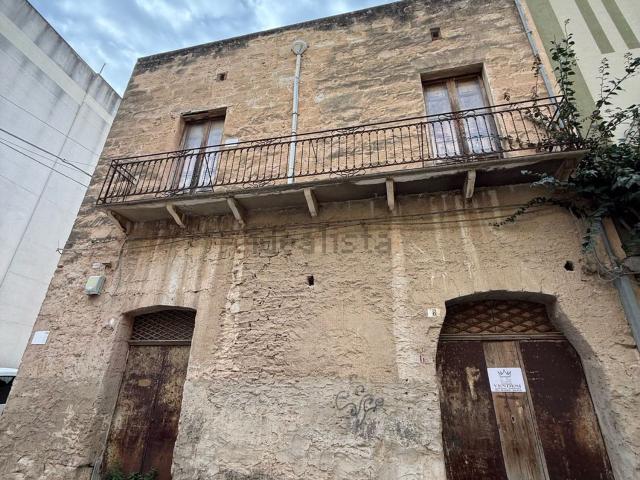 Costruzione in vendita di m² in Via Burgarella, 8