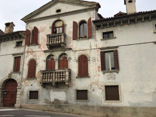 Costruzione in vendita di m² in Via Calcada, 91