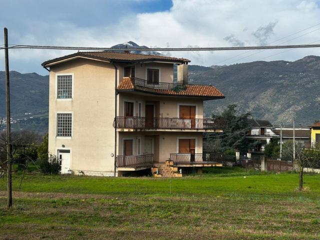 Costruzione in vendita di m² in Via Chiusanova