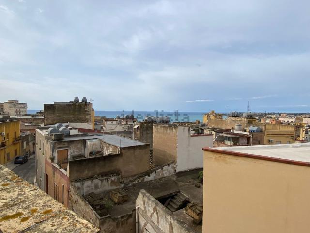 Costruzione in vendita di m² in Via Conte Luna