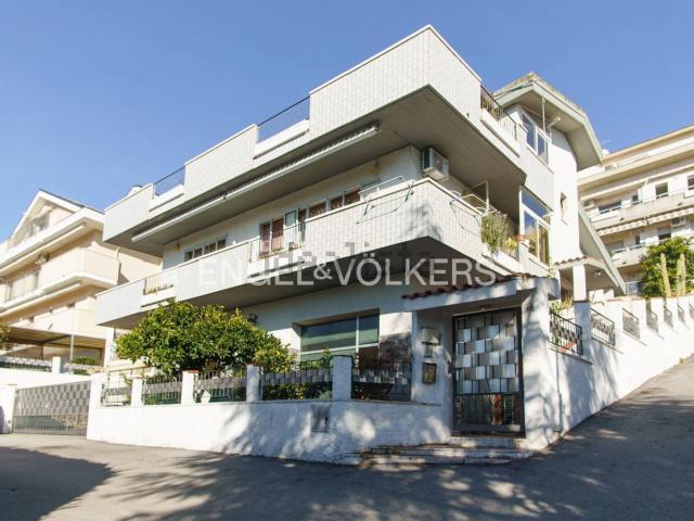 Costruzione in vendita di m² in Via Crisologo, 44