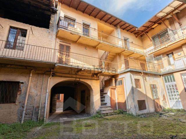 Costruzione in vendita di m² in Via Dante Alighieri, 24