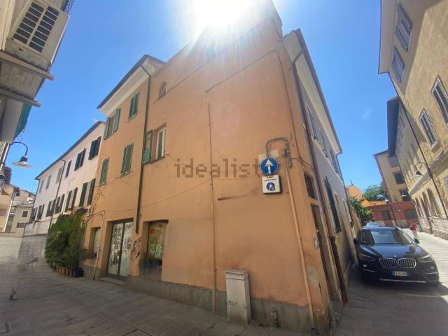 Costruzione in vendita di m² in Via de Calboli