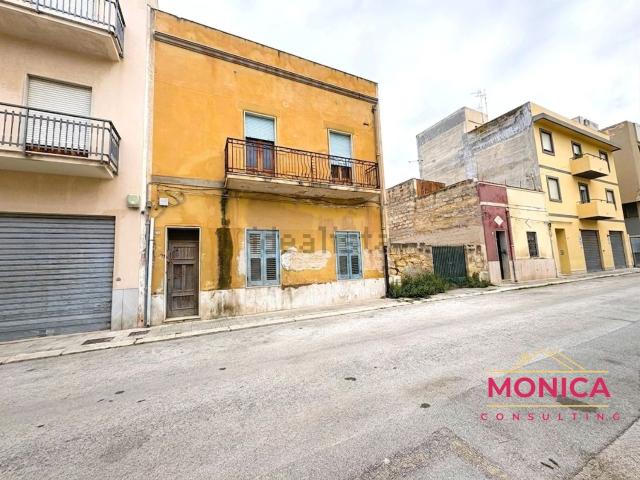 Costruzione in vendita di m² in Via del Mandorlo, 60