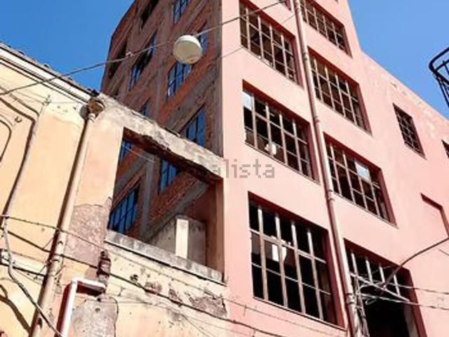 Costruzione in vendita di m² in Via delle Calcare