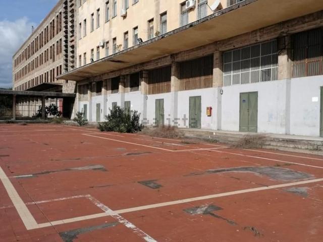 Costruzione in vendita di m² in Via delle Terme