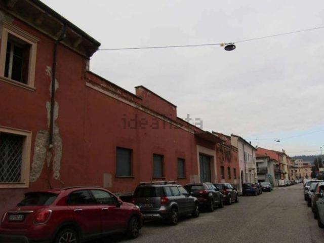 Costruzione in vendita di m² in Via Edoardo de Betta, 3