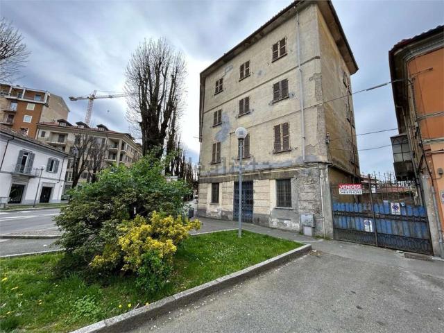 Costruzione in vendita di m² in Via Emilia, 402