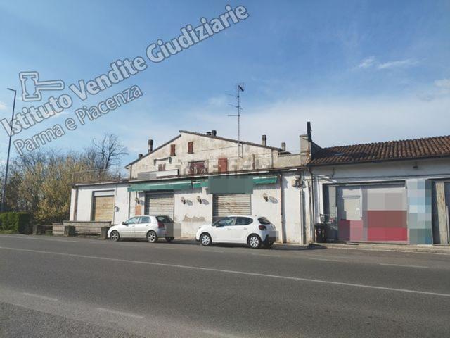 Costruzione in vendita di m² in Via Emilia Pavese, 225