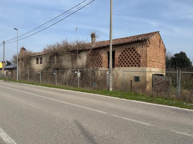 Costruzione in vendita di m² in Via G. Matteotti, 1