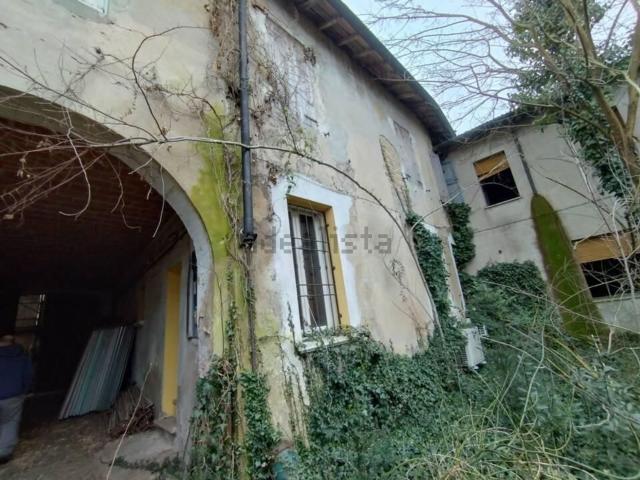 Costruzione in vendita di m² in Via Giacomo Matteotti, 18