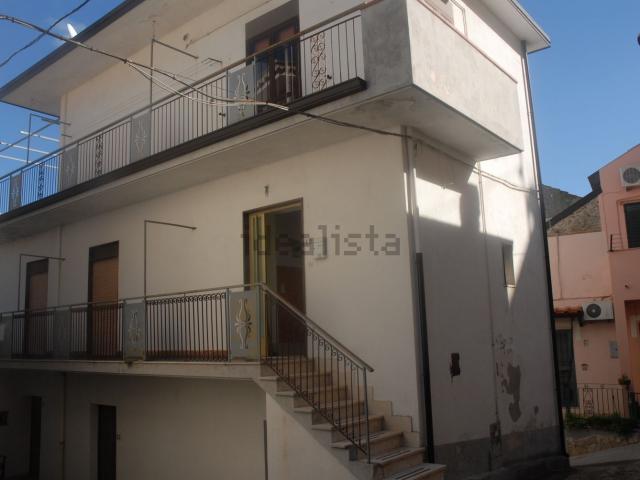 Costruzione in vendita di m² in Via Giosuè Carducci