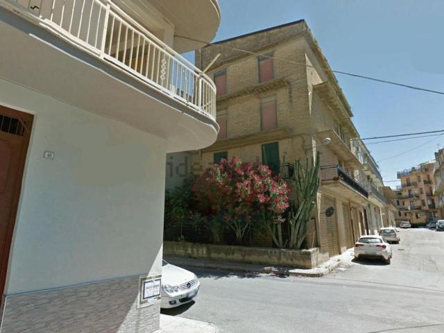 Costruzione in vendita di m² in Via Giovanni Guareschi, 40