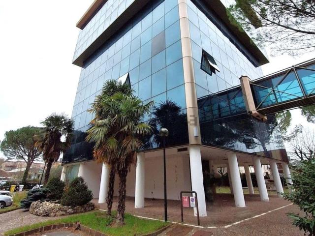 Costruzione in vendita di m² in Via Giuseppe di Vittorio, 9