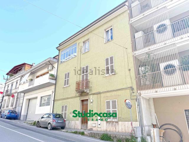 Costruzione in vendita di m² in Via Luigi Cadorna, 53