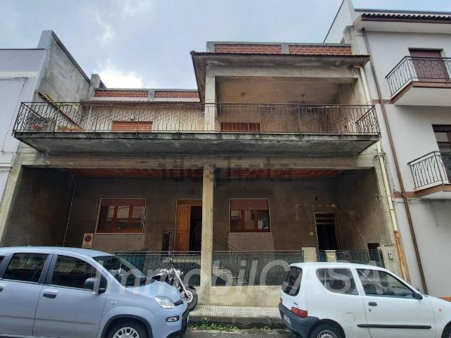 Costruzione in vendita di m² in Via Luigi Capuana, 14