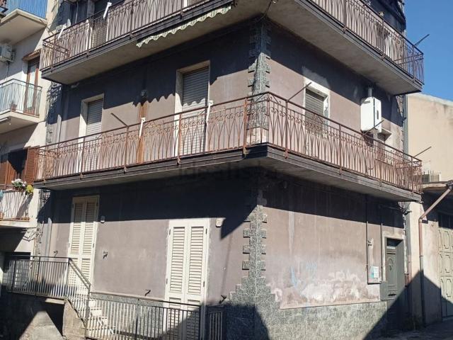 Costruzione in vendita di m² in Via Luigi Capuana, 5