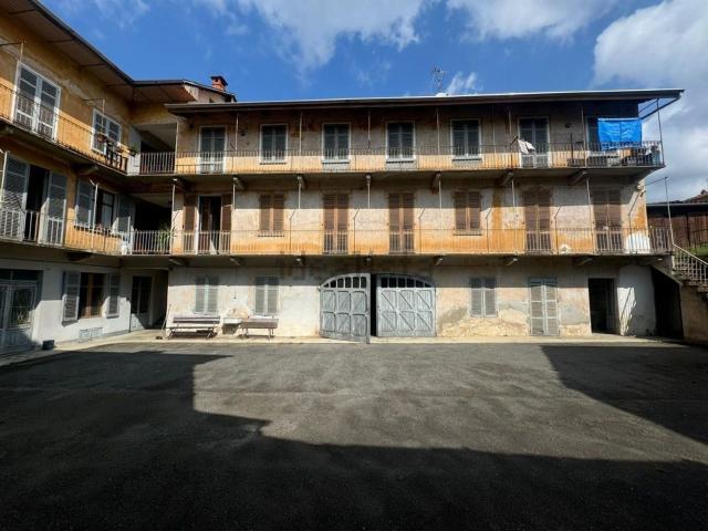 Costruzione in vendita di m² in Via Libertà, 33
