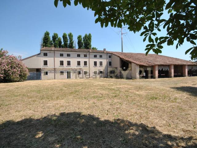 Costruzione in vendita di m² in Via Padovana, 1