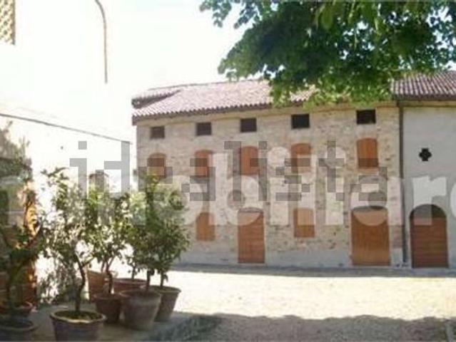 Costruzione in vendita di m² in Via Panizzi, 1