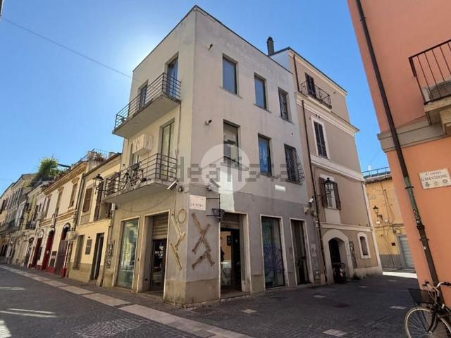 Costruzione in vendita di m² in Via Petronio, 6