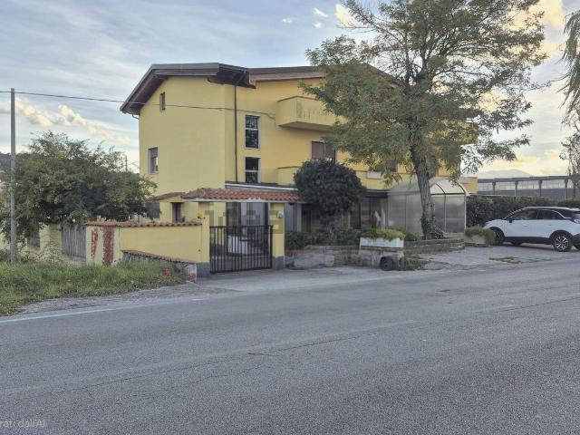 Costruzione in vendita di m² in Via Po, 1
