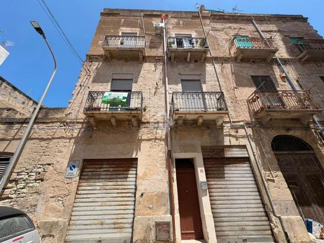 Costruzione in vendita di m² in Via Rapisardi, 15