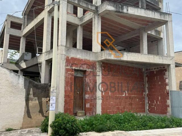Costruzione in vendita di m² in Via Roma, 206