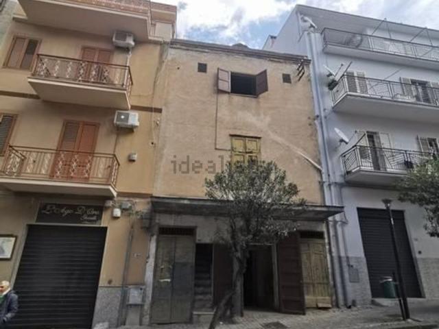 Costruzione in vendita di m² in Via Roma