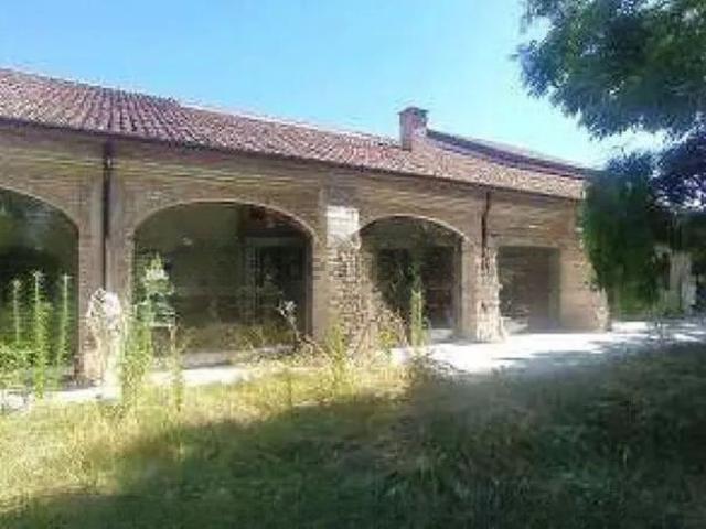 Costruzione in vendita di m² in Via Roma