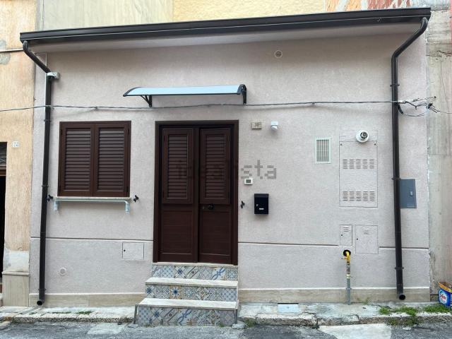 Costruzione in vendita di m² in Via San Giusèppe, 30